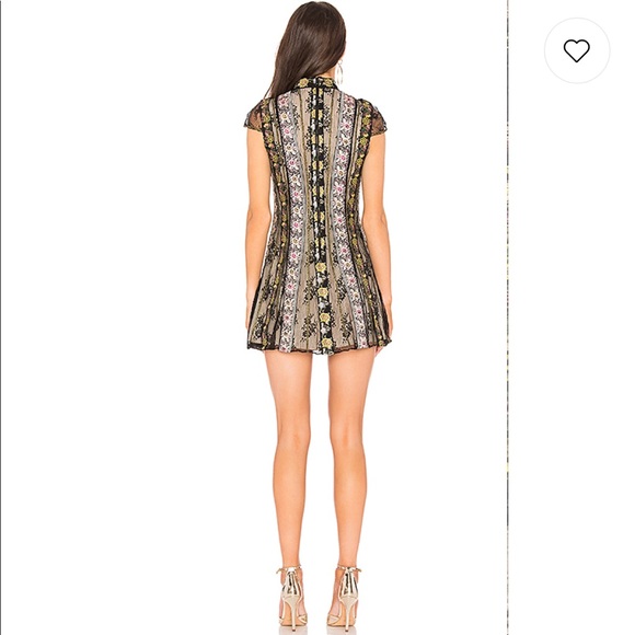 GWYNETH DRESS IN BLACK MULTI - Picture 2 of 4